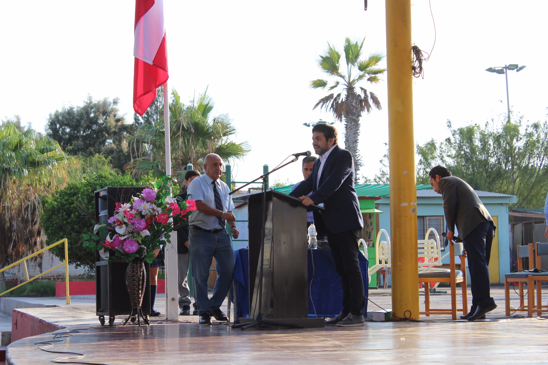 Visita del Alcalde Gerardo Espíndola al inicio del año escolar.